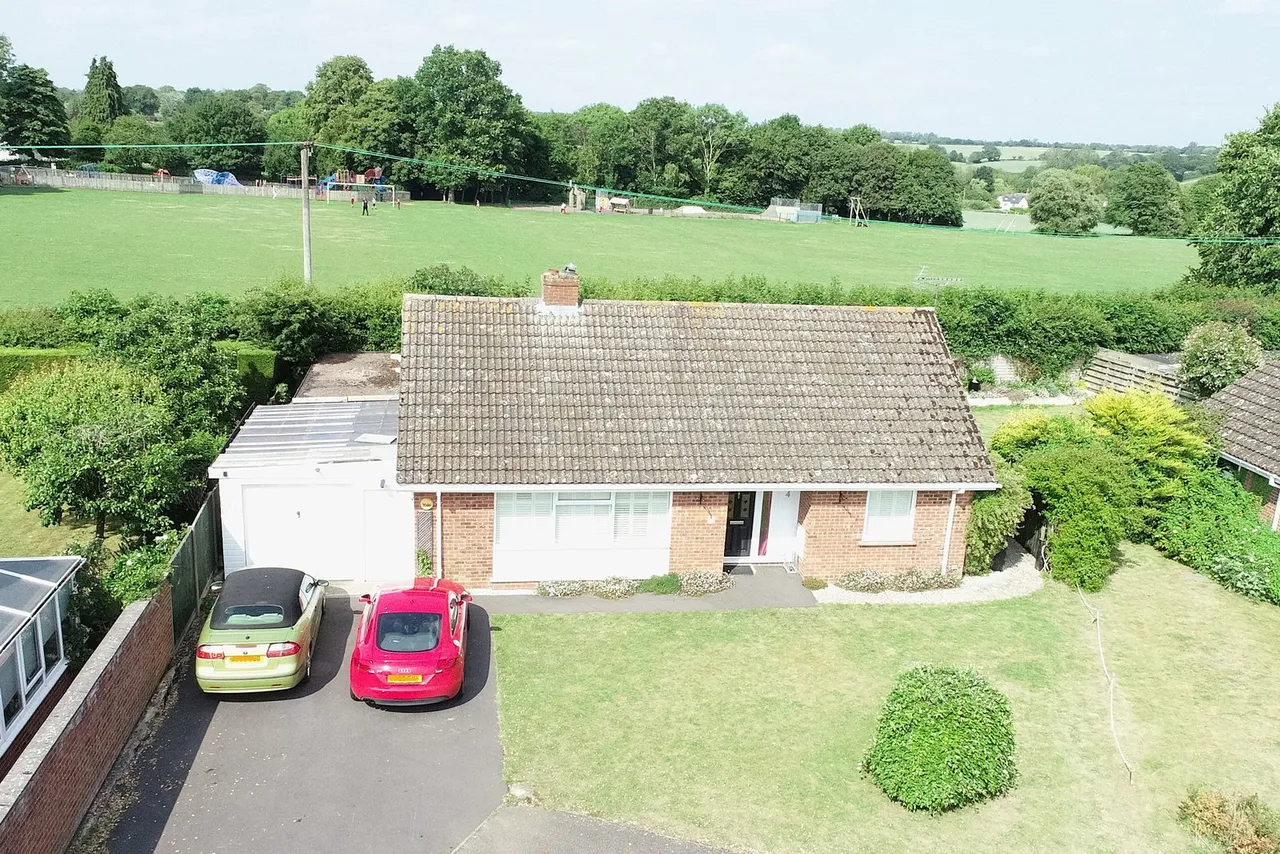Thorns Close, Wickhambrook, Newmarket, CB8 8YD, photo 2
