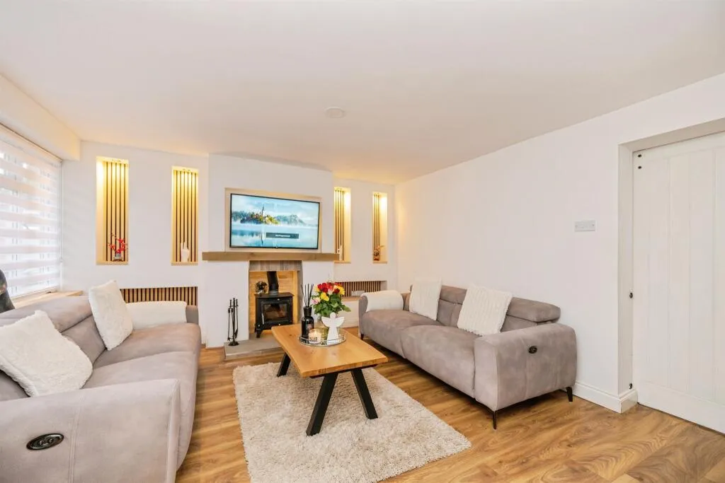 Toy Close, Rugeley, WS15 2PJ, photo 5