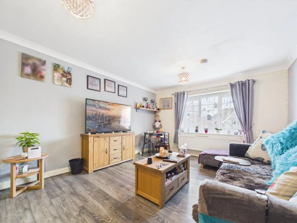 1 bed flat for sale, Ashdene Gardens, Reading, RG30