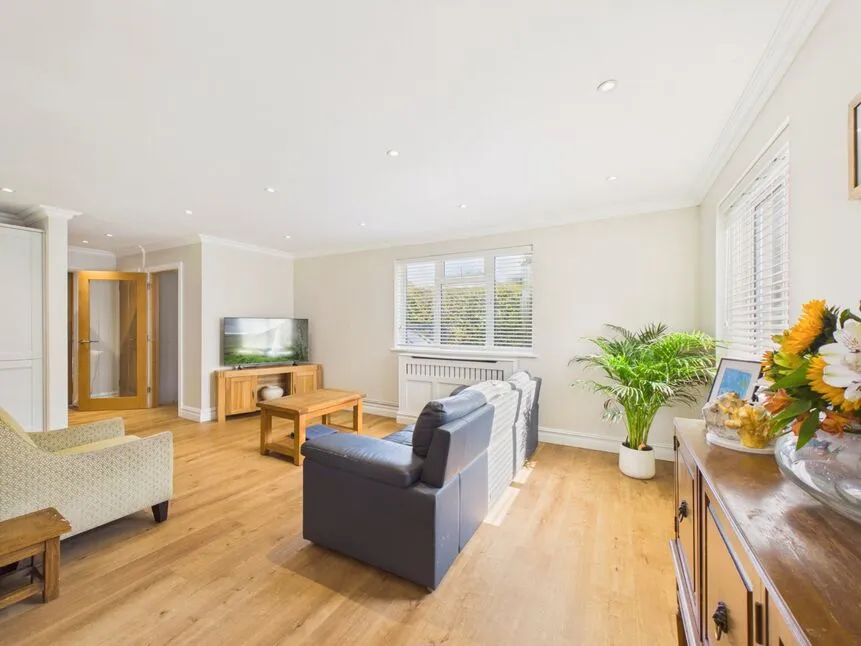 Canterbury Road, Etchinghill, CT18, photo 3