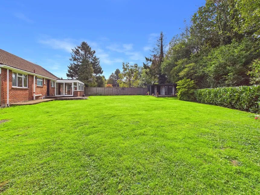Canterbury Road, Etchinghill, CT18, photo 16