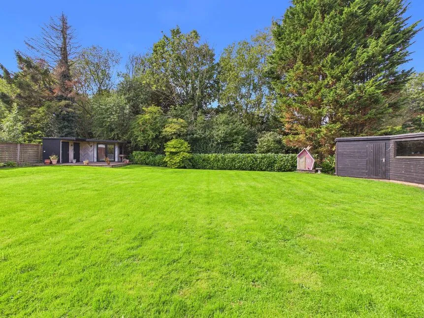 Canterbury Road, Etchinghill, CT18, photo 2