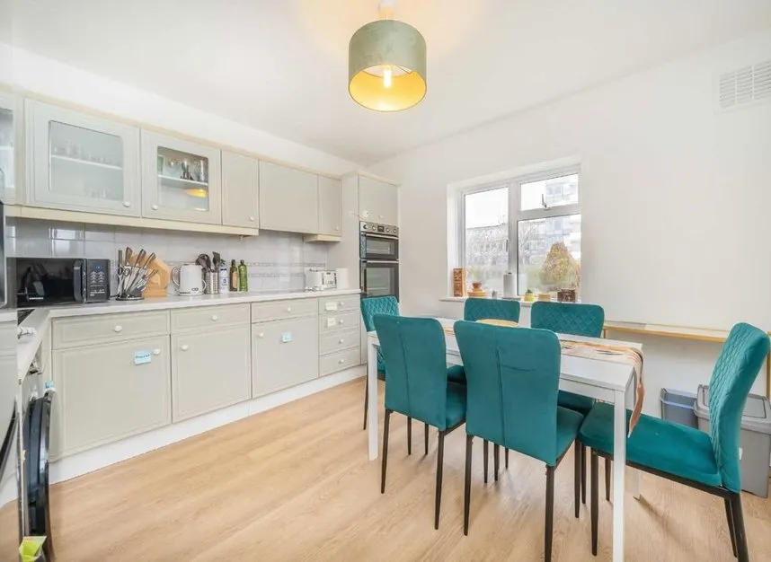 Mattock Lane, Ealing, W5, photo 2