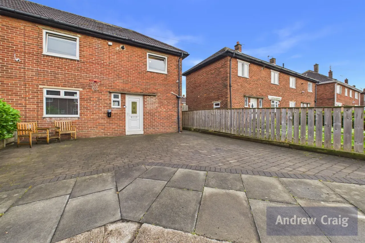 2 bed house for sale, Lindisfarne Road, Hebburn, NE31