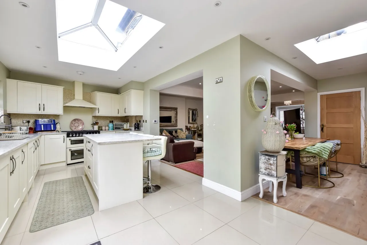 Appledore Avenue, Ruislip, HA4, photo 3
