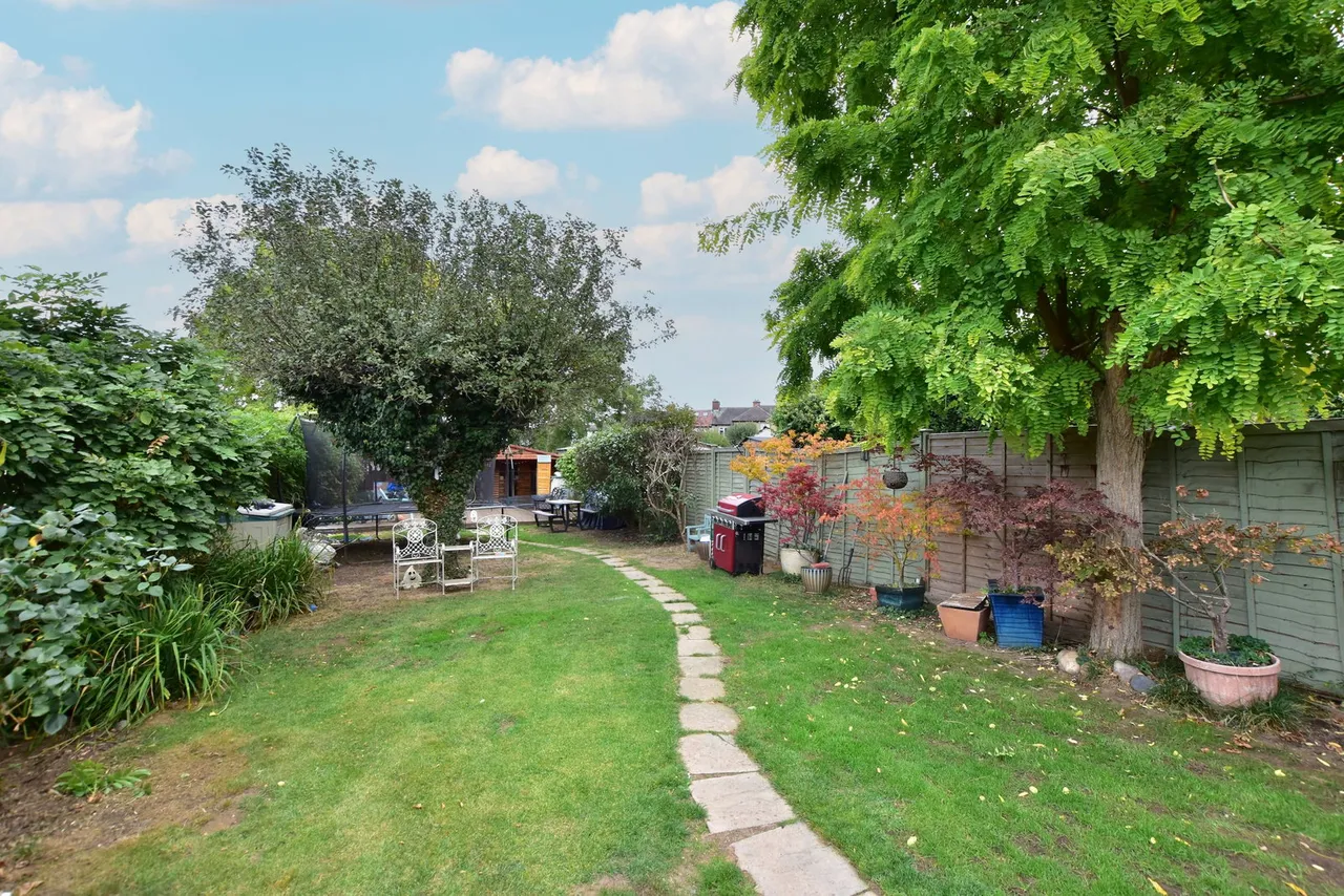 Appledore Avenue, Ruislip, HA4, photo 15