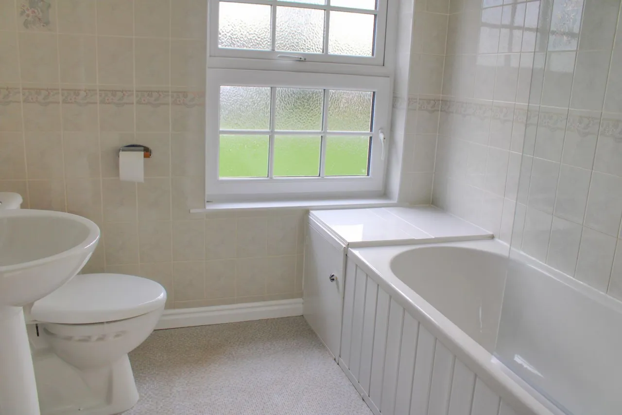 The Green, Waddingham, DN21, photo 7