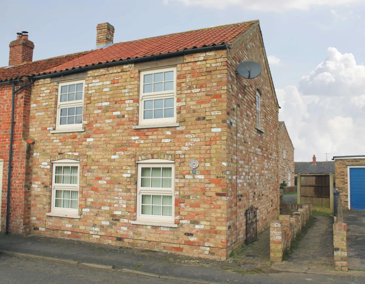 2 bed house for sale, The Green, Waddingham, DN21