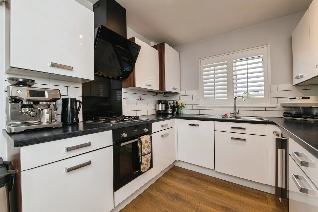 Somerville Crescent, Exeter, EX2, photo 11