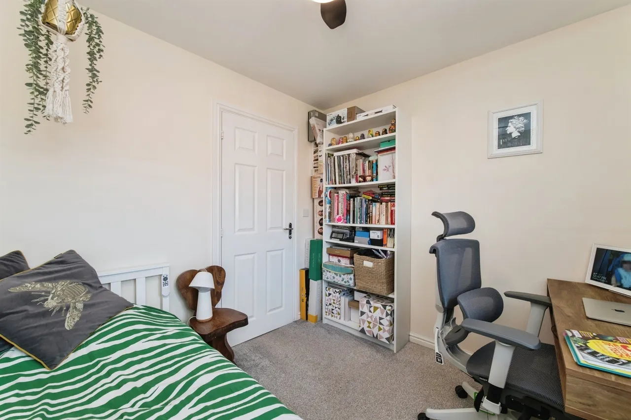 Somerville Crescent, Exeter, EX2, photo 10