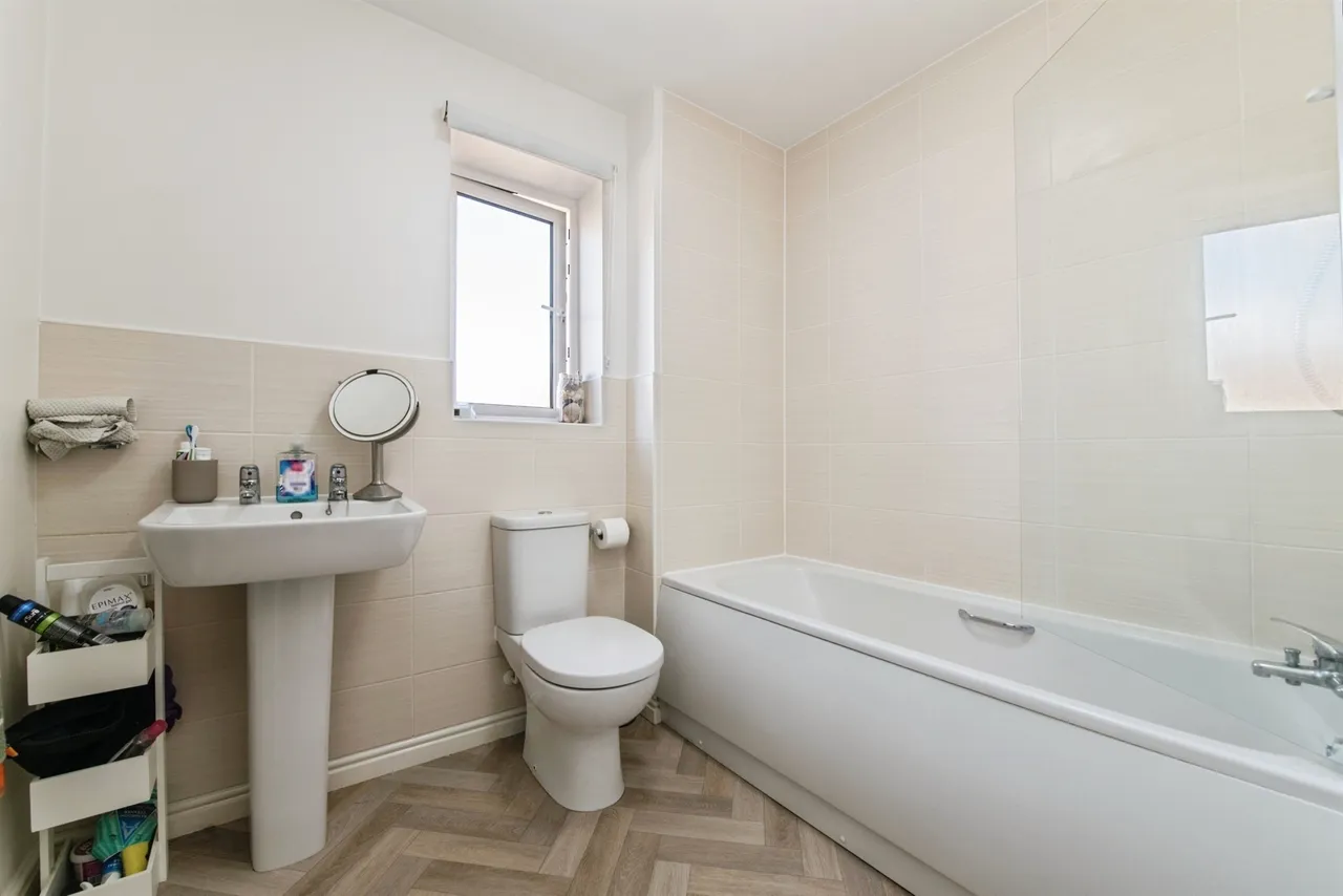 Somerville Crescent, Exeter, EX2, photo 14