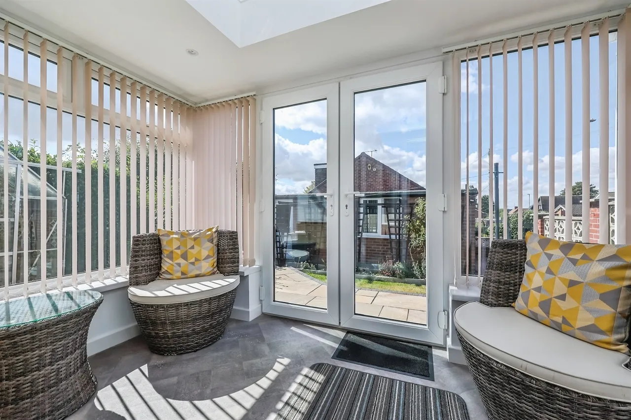 Lawrence Avenue, Eastwood, NG16, photo 13