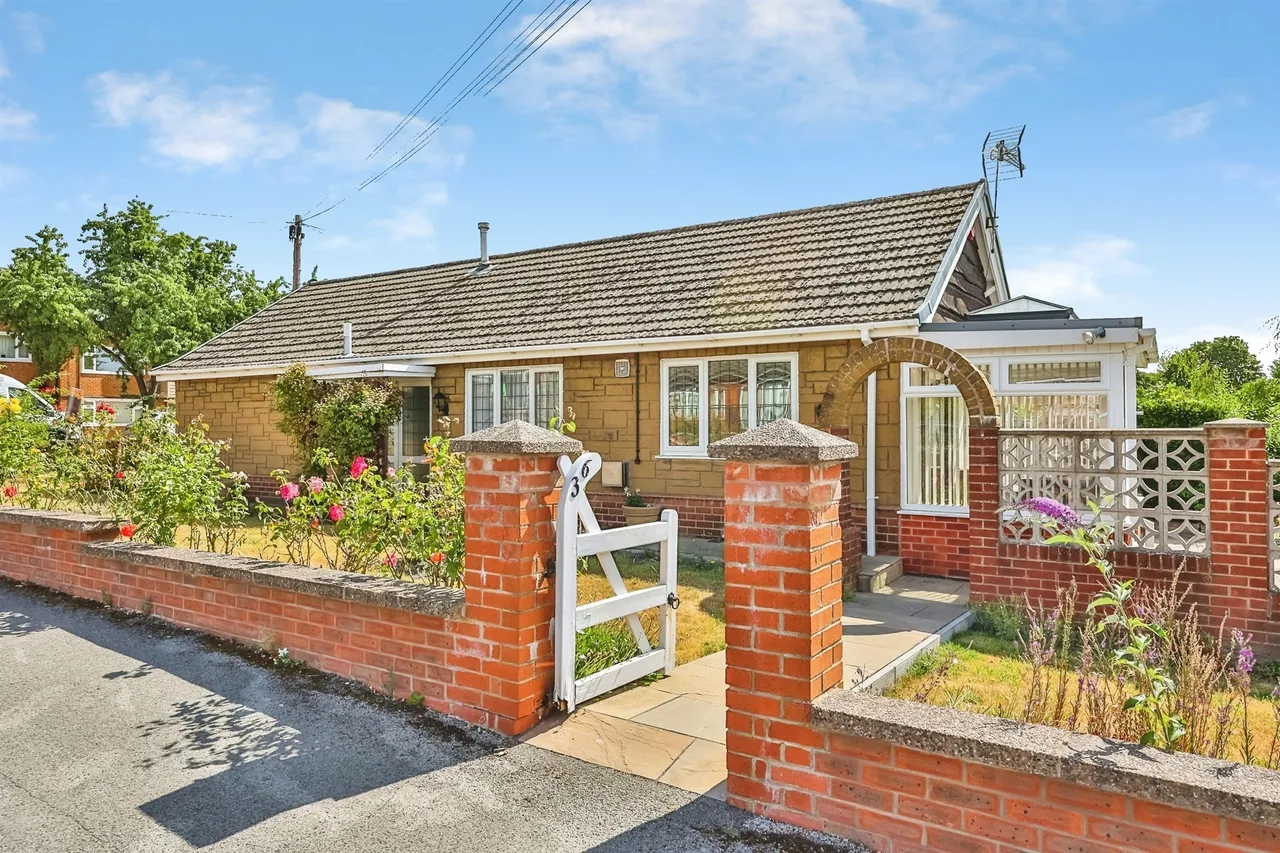 Lawrence Avenue, Eastwood, NG16, photo 15