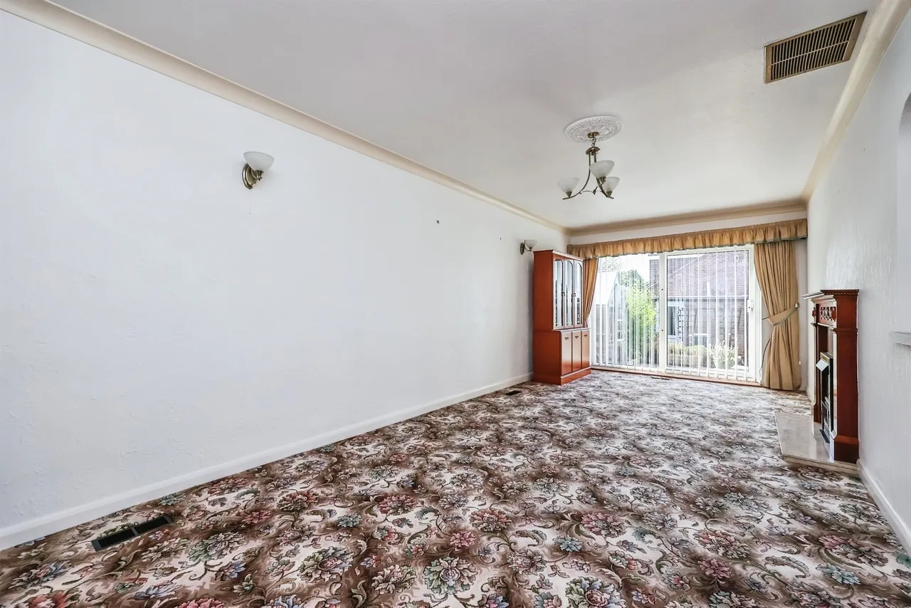 Lawrence Avenue, Eastwood, NG16, photo 5