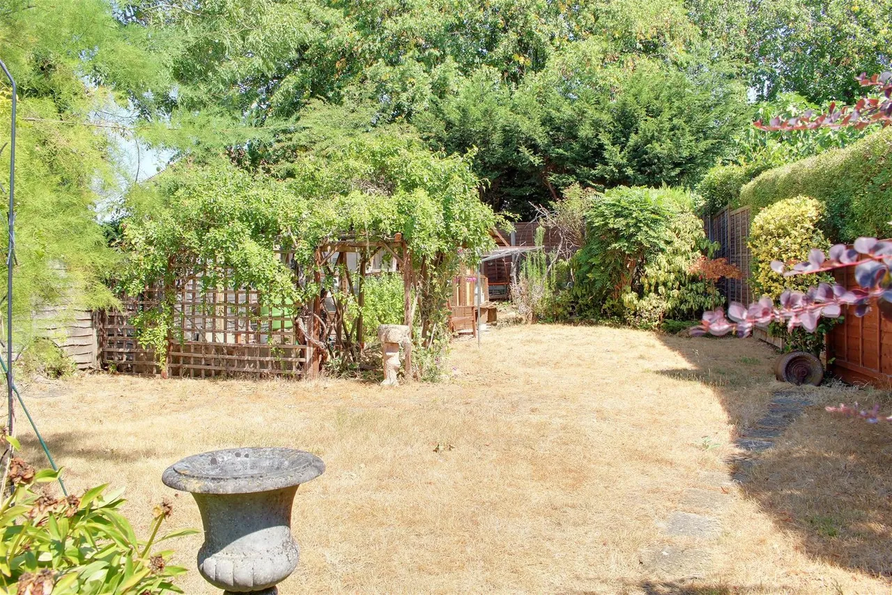Mountway,, Potters Bar EN6 1ER, photo 32