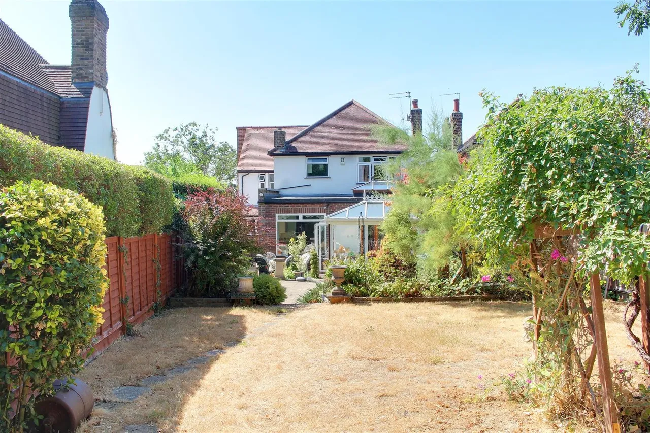 Mountway,, Potters Bar EN6 1ER, photo 10