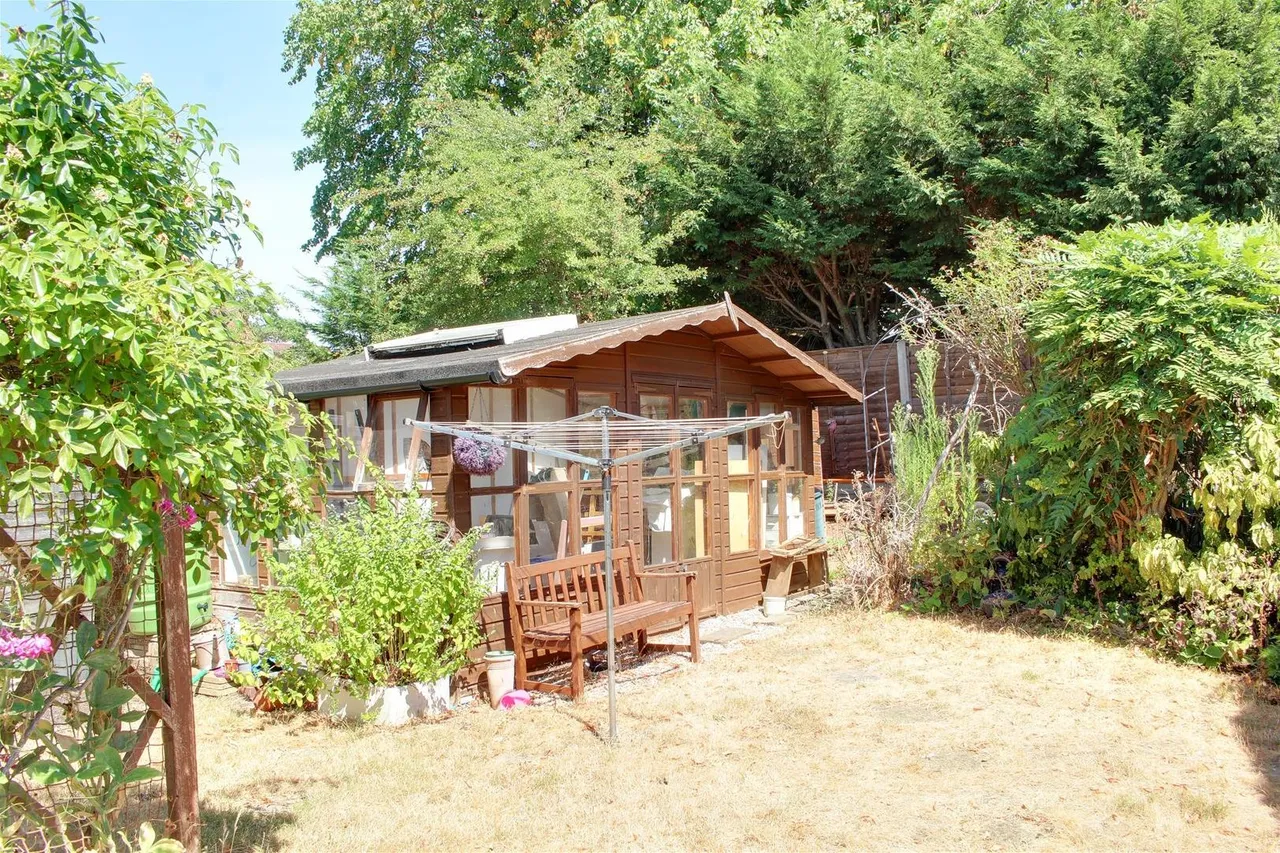 Mountway,, Potters Bar EN6 1ER, photo 33