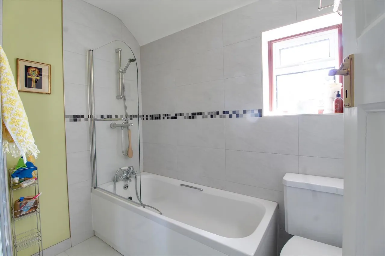 Mountway,, Potters Bar EN6 1ER, photo 24