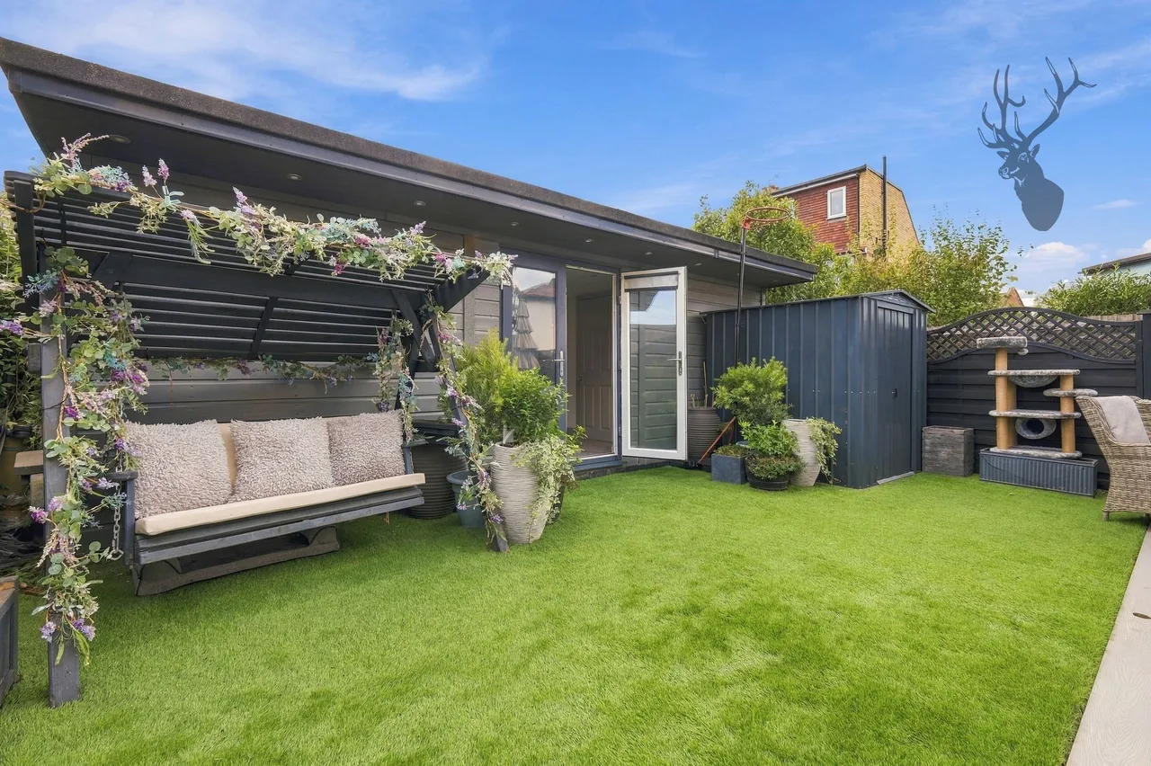 Harold Road, London, E4, photo 28