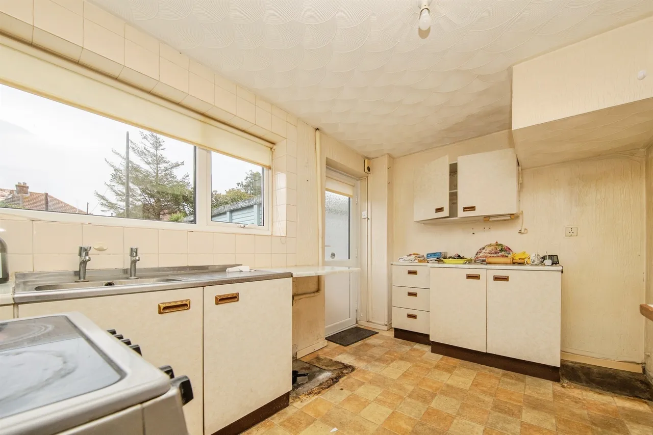 Larksfield Crescent, Harwich, photo 4