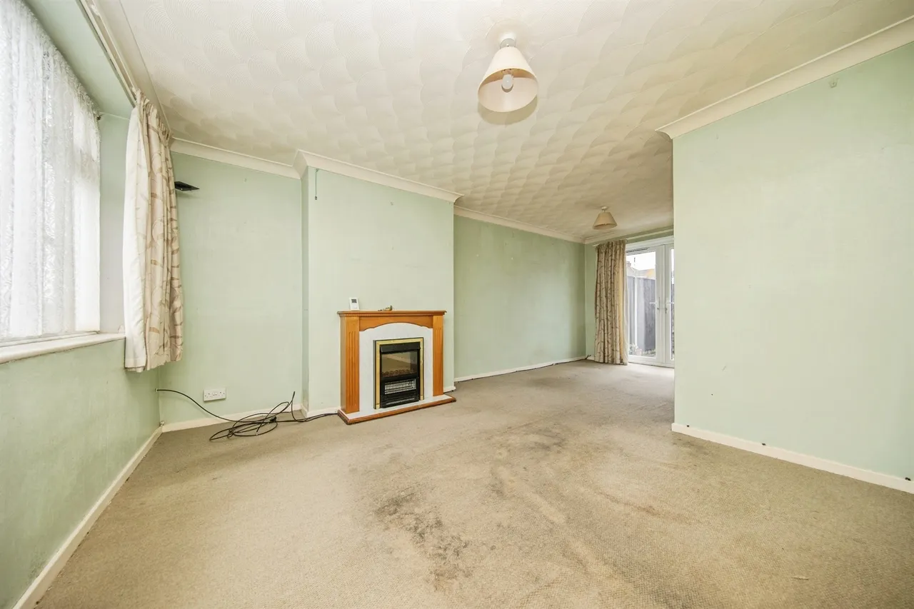 Larksfield Crescent, Harwich, photo 5