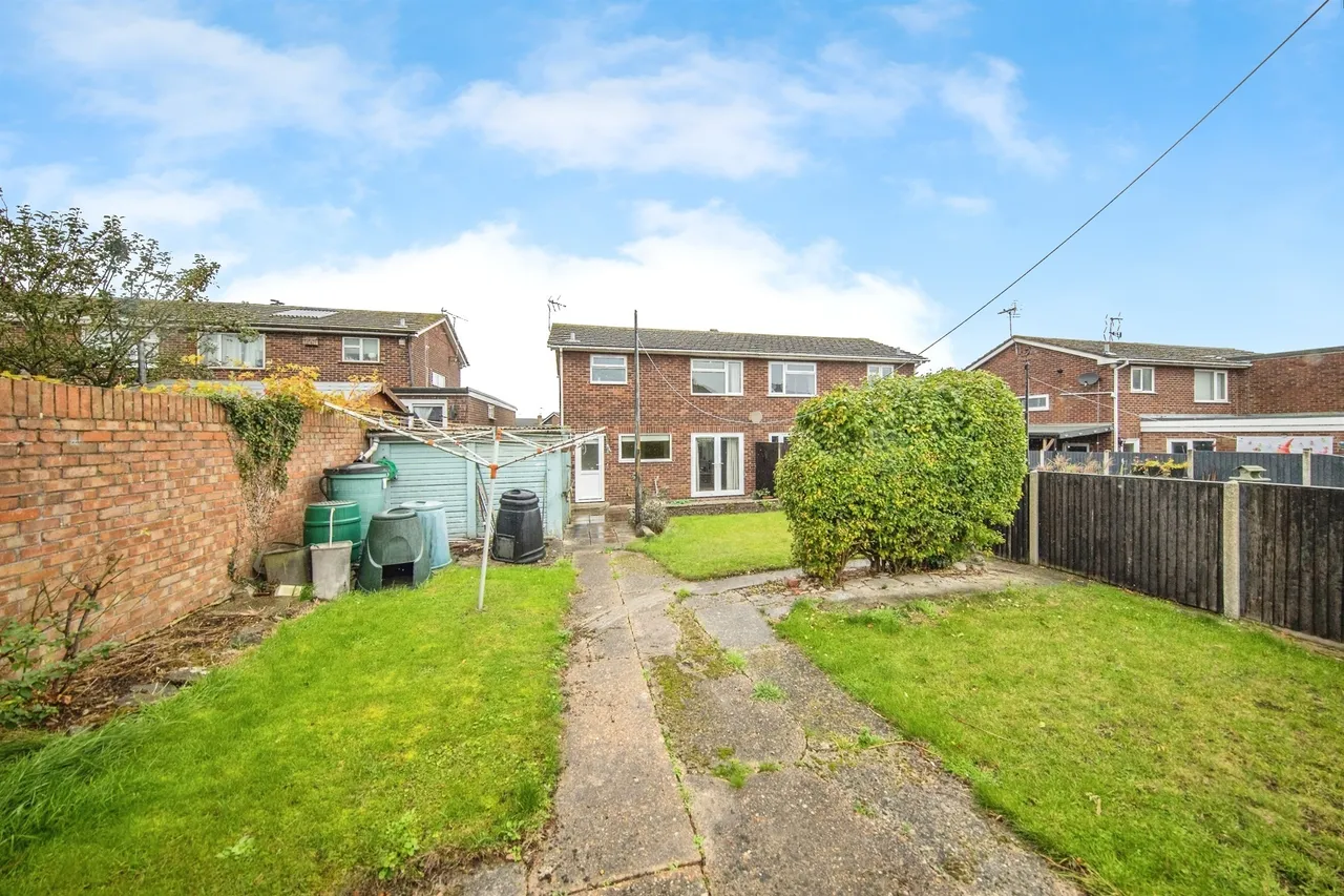 Larksfield Crescent, Harwich, photo 2