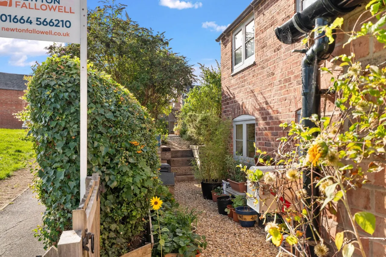 Main St, Great Dalby, LE14, photo 14
