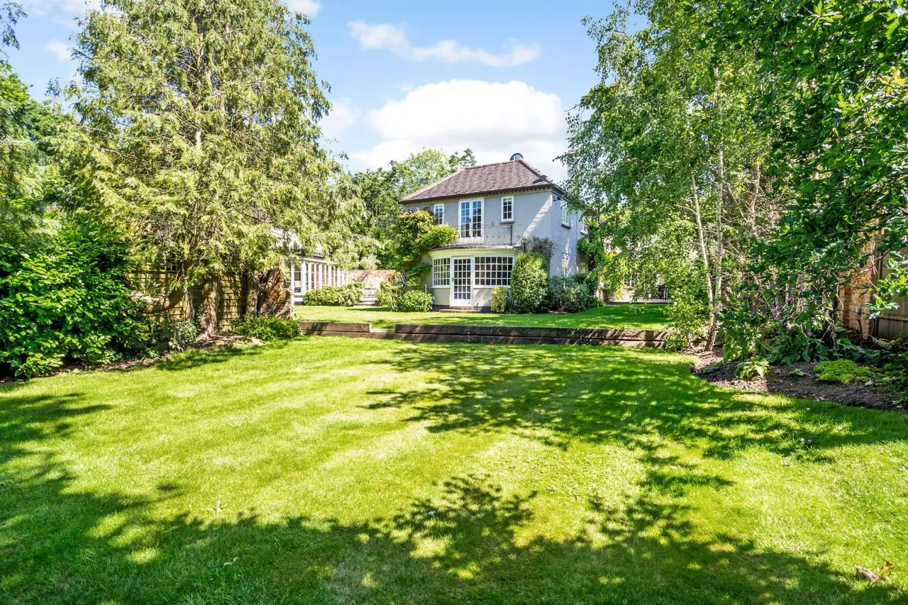 Snows Ride, Windlesham, GU20, photo 19