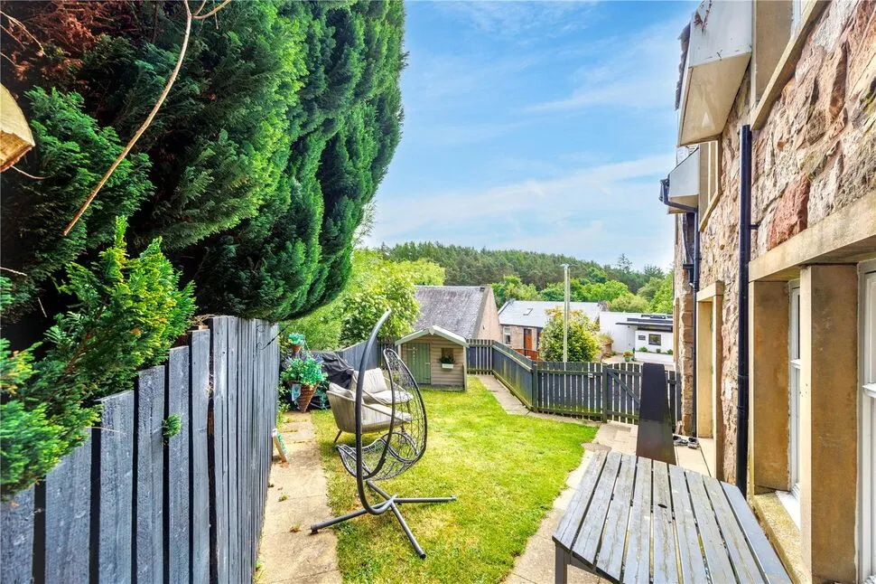 Smiddy Brae, Polmont, FK2, photo 43