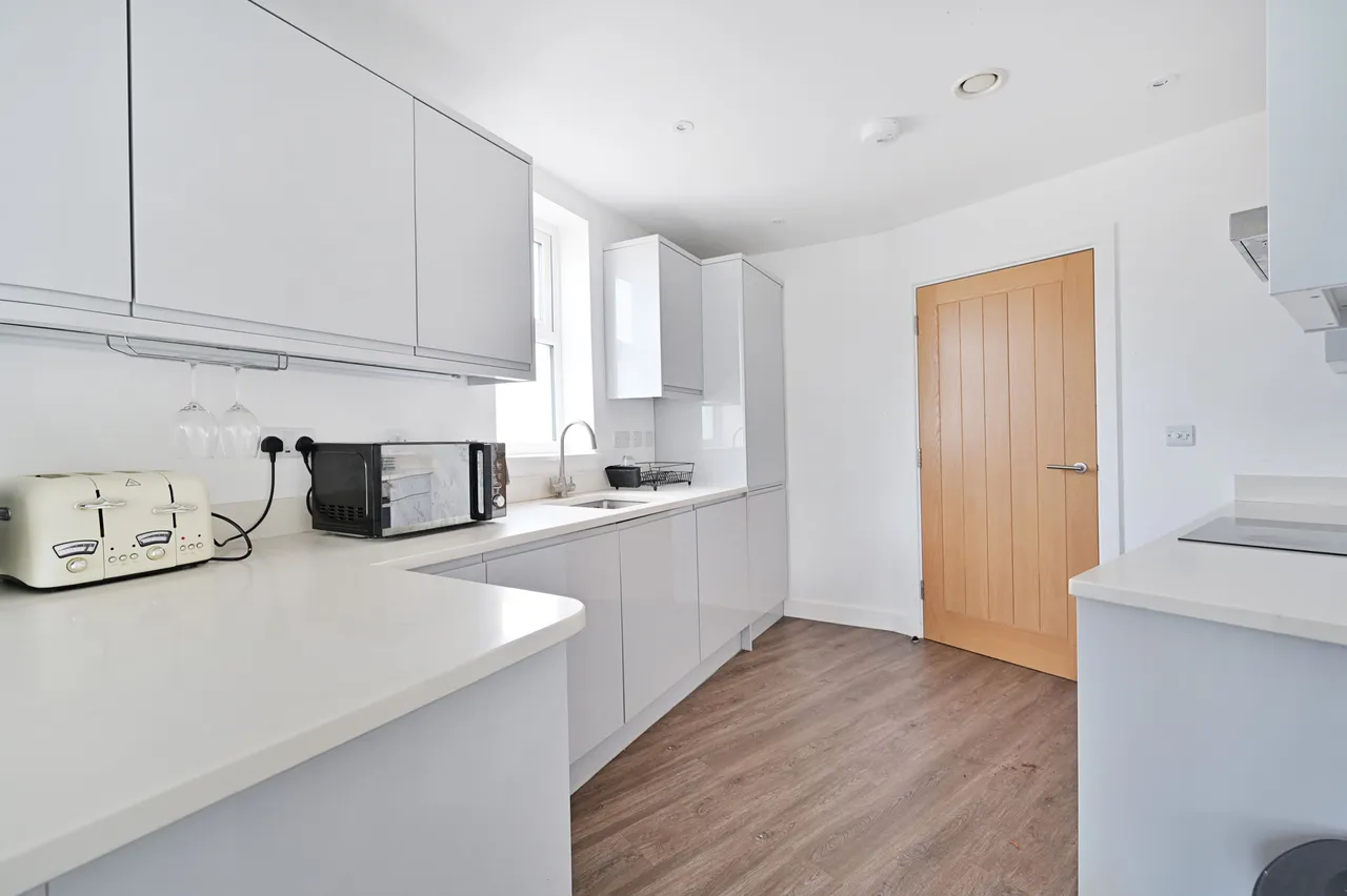 Flat 4, Parkgate Apartments, Cadogan Terrace, London, photo 7