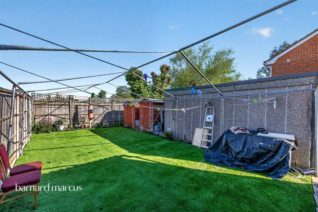 Hoylake Gardens, Mitcham, CR4, photo 16
