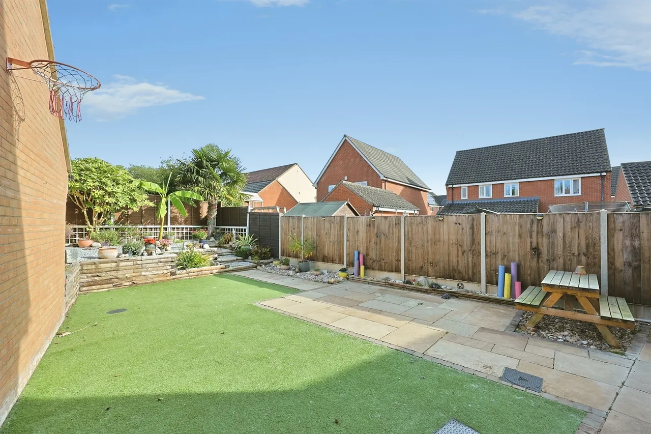 Pump House Close, Costessey, NR8, photo 17
