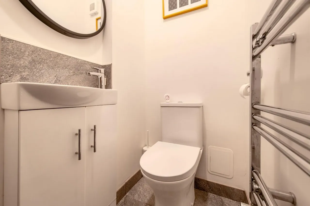 Lewis Road, Gravesend, DA13, photo 17
