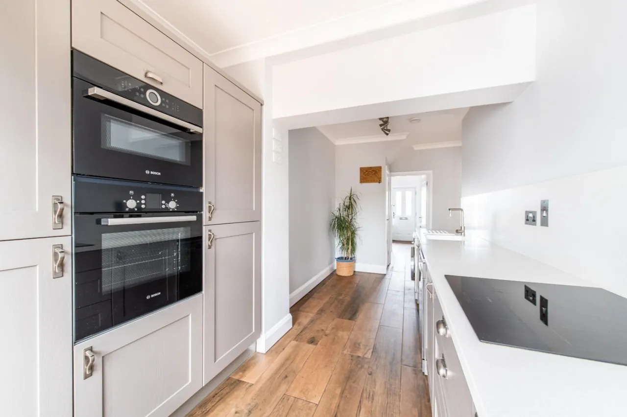 Lewis Road, Gravesend, DA13, photo 6