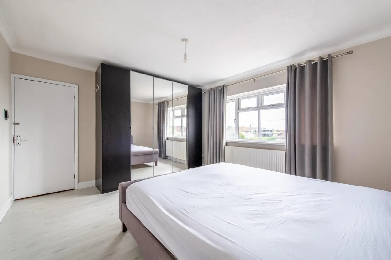 Lewis Road, Gravesend, DA13, photo 10