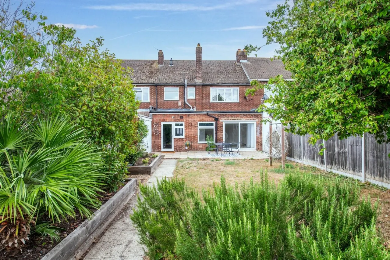 Lewis Road, Gravesend, DA13, photo 22