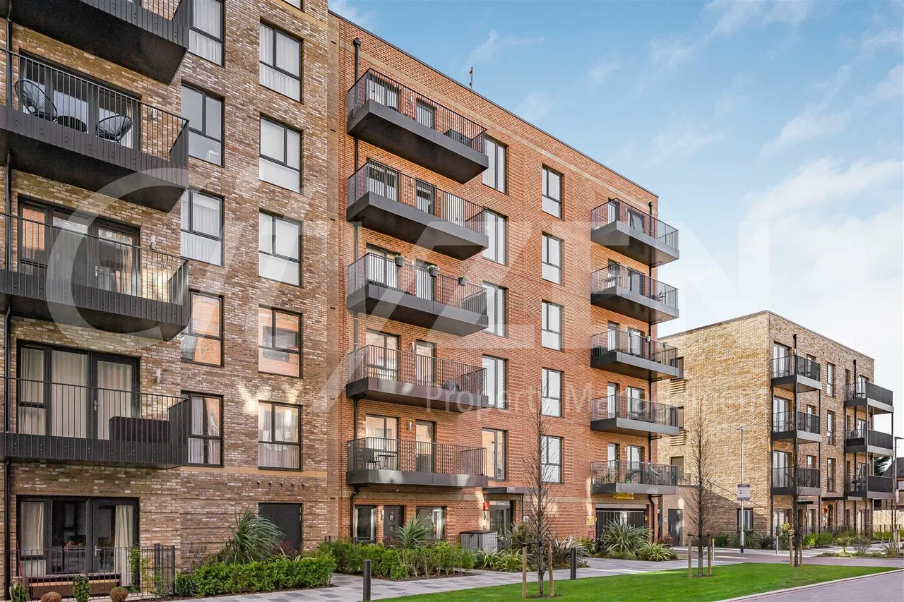 Vousden Grove, London, SE28 0PG, photo 12