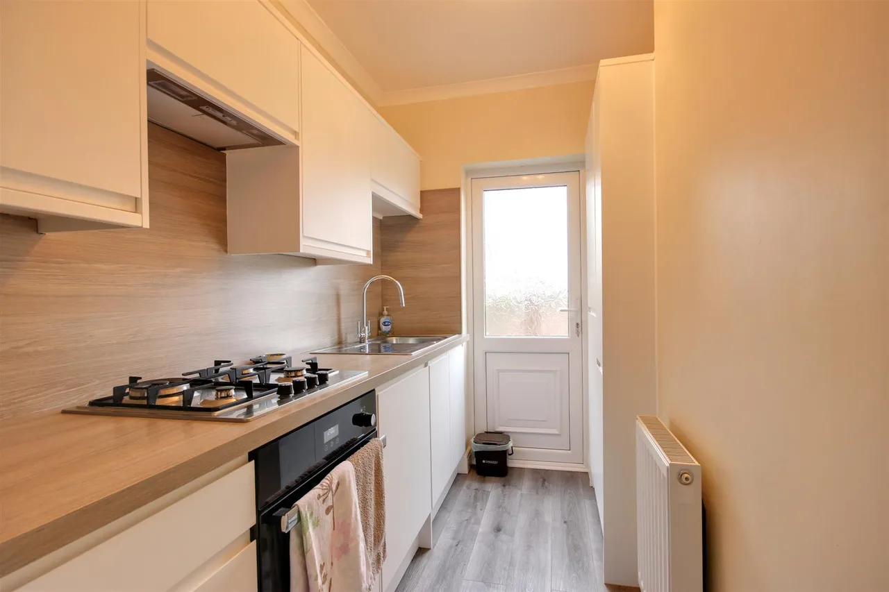 Trafford Road, Willerby, Hull, photo 12