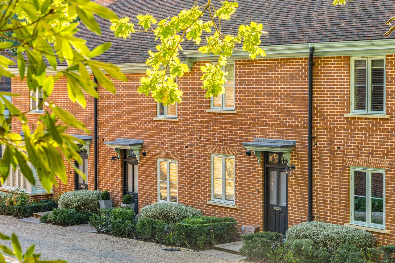 3 bed property for sale, Kings Drive, Midhurst, GU29