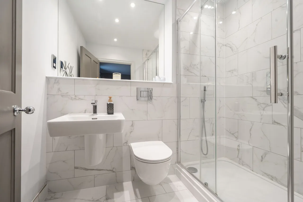 Kings Drive, Midhurst, GU29, photo 10