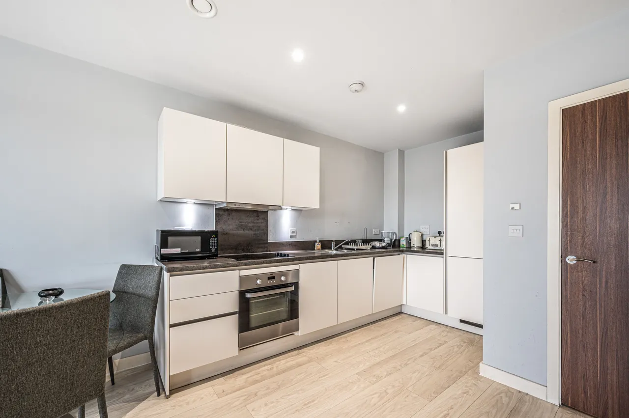 17 Greenshank House, 19 Moorhen Drive, London, photo 2