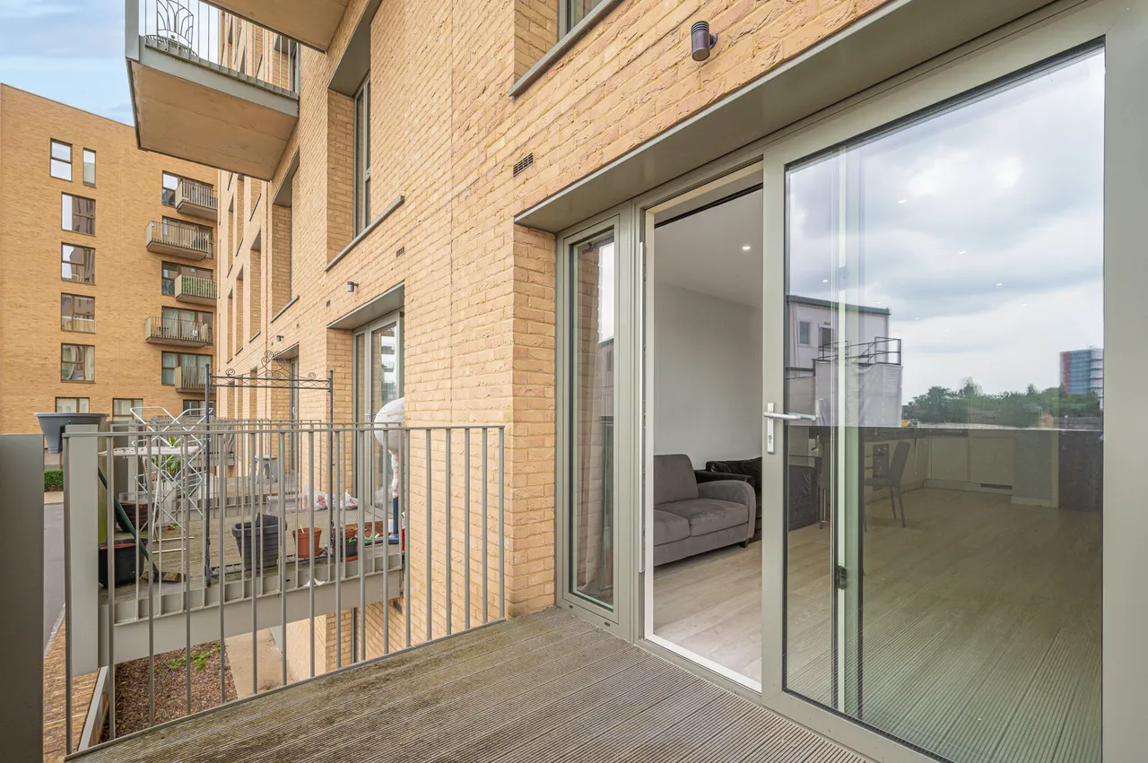 17 Greenshank House, 19 Moorhen Drive, London, photo 7