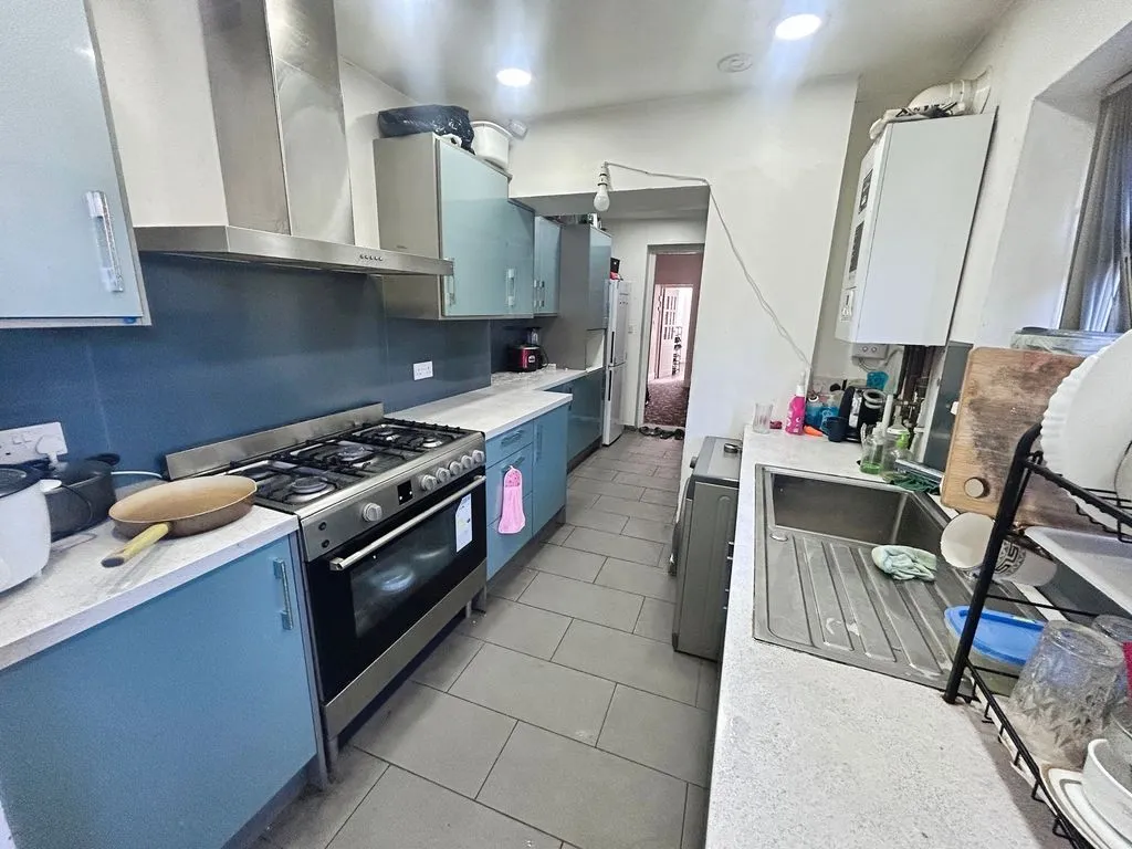 Village Road, Aston, B6, photo 5