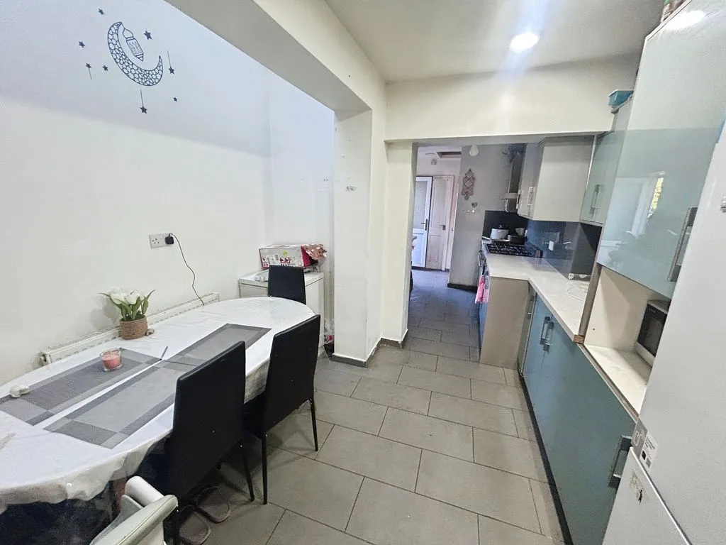 Village Road, Aston, B6, photo 2