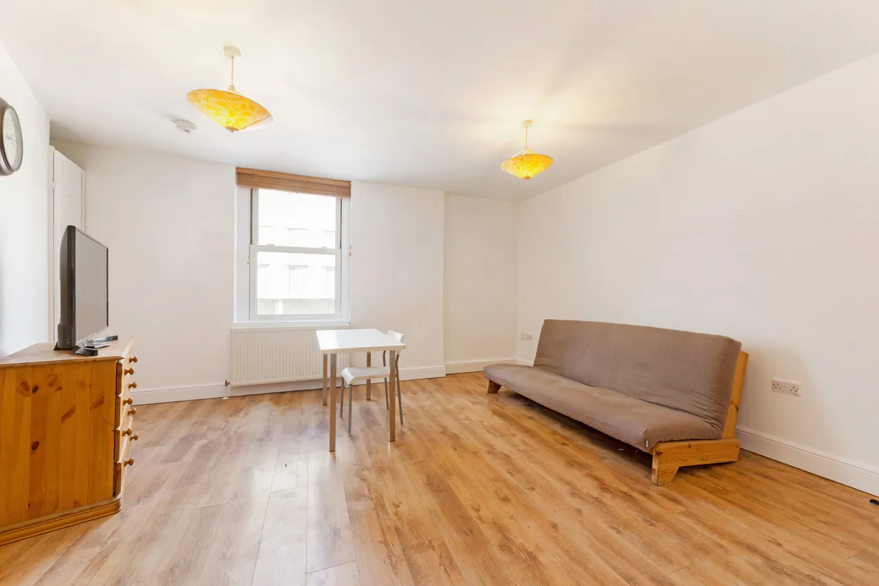 Drummond Street, London, NW1, photo 3