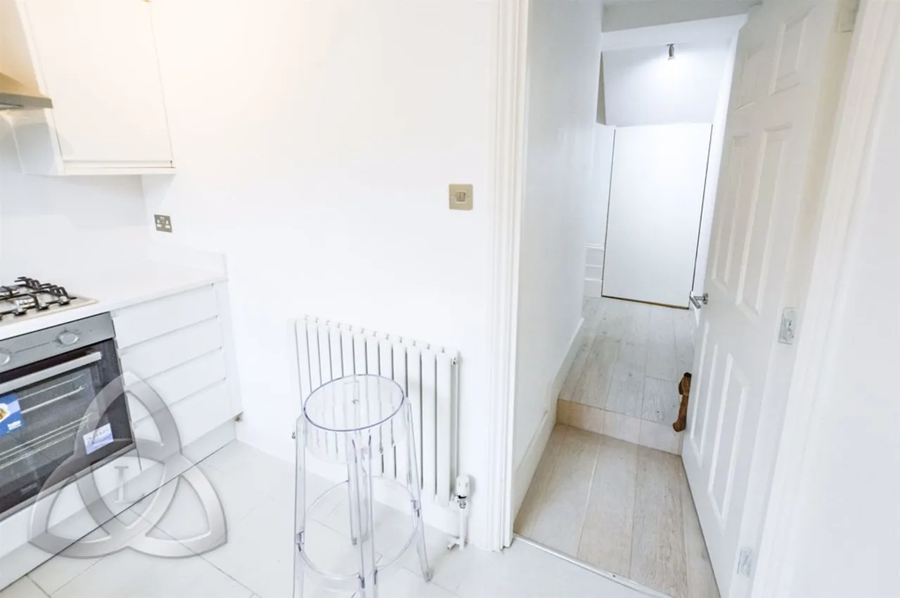 Warwick Avenue, London, W9, photo 11