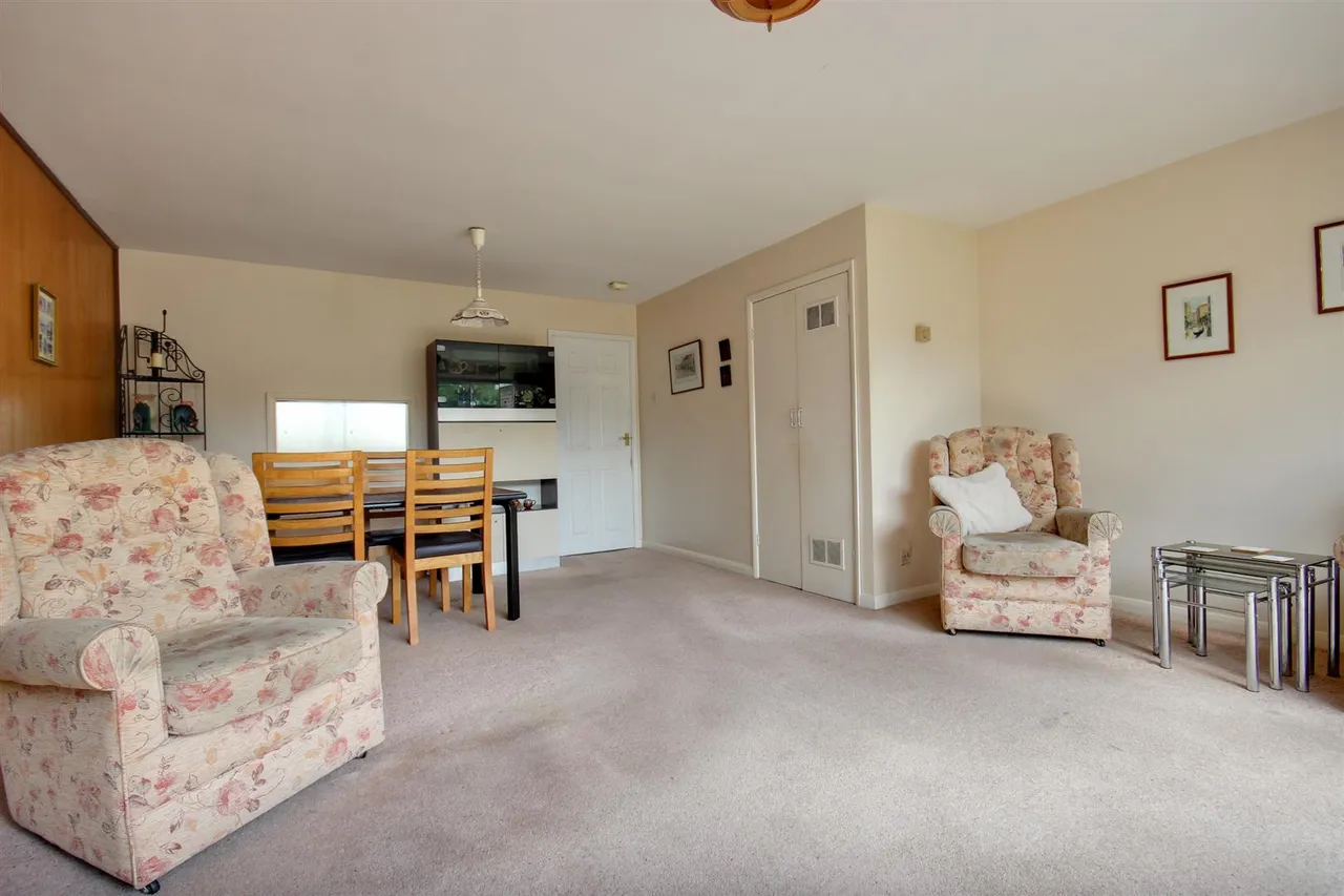 Priory Close, Swanland, photo 4