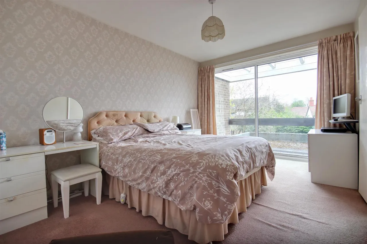 Priory Close, Swanland, photo 11