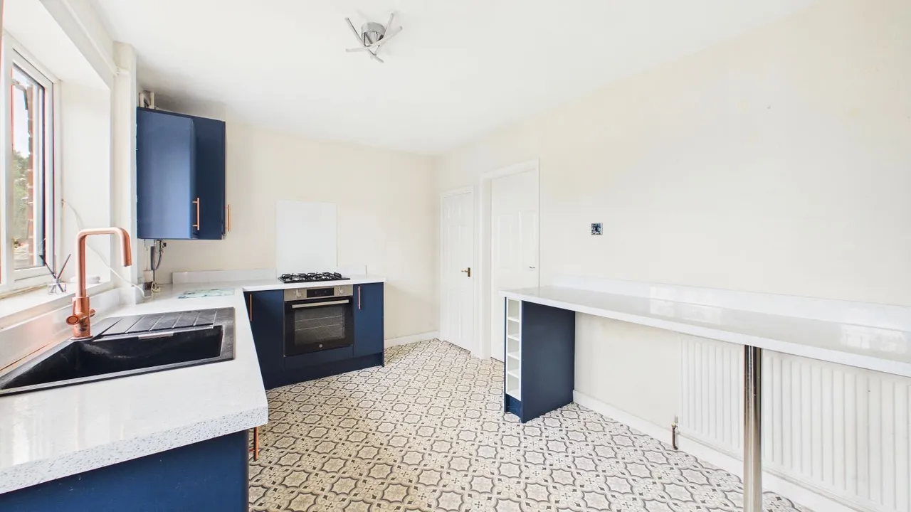 Bell Street, Upton, WF9, photo 5
