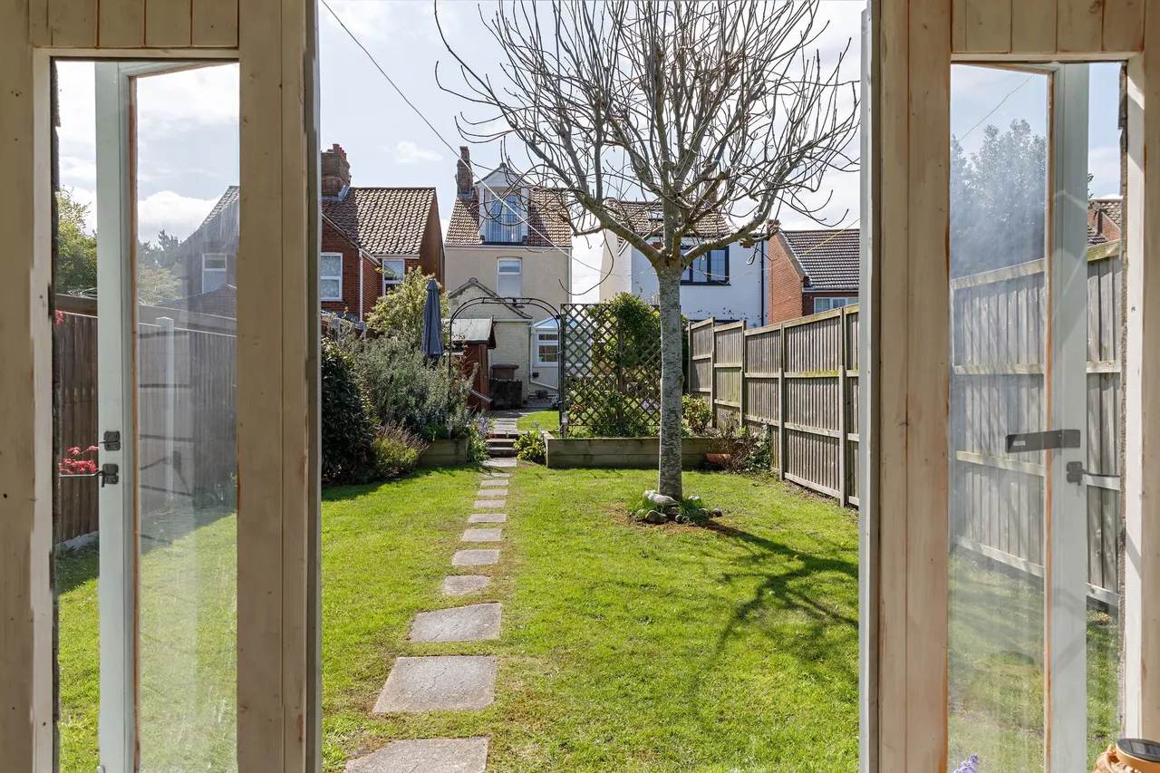 Detached Coastal Three Bedroom Cottag, photo 5